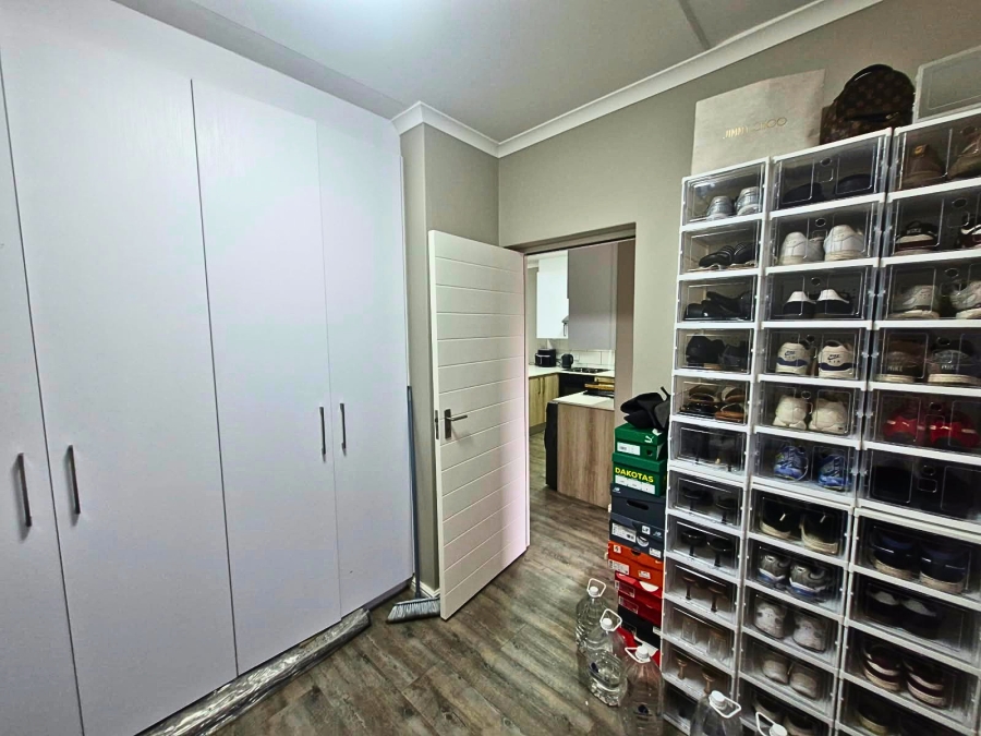 To Let 2 Bedroom Property for Rent in Haasendal Western Cape